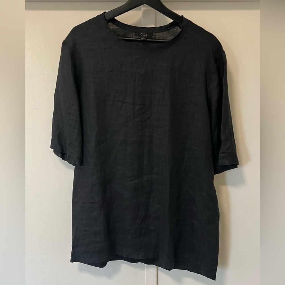 COS - men’s linen Tshirt